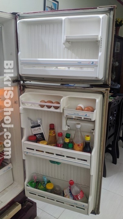 Singer refrigerator for sale
